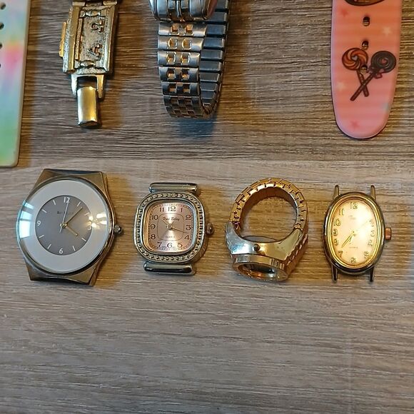 Huge Watch Lot of 25+ Mixed Brands Vintage & Modern Parts/Repair Untested-Box 41